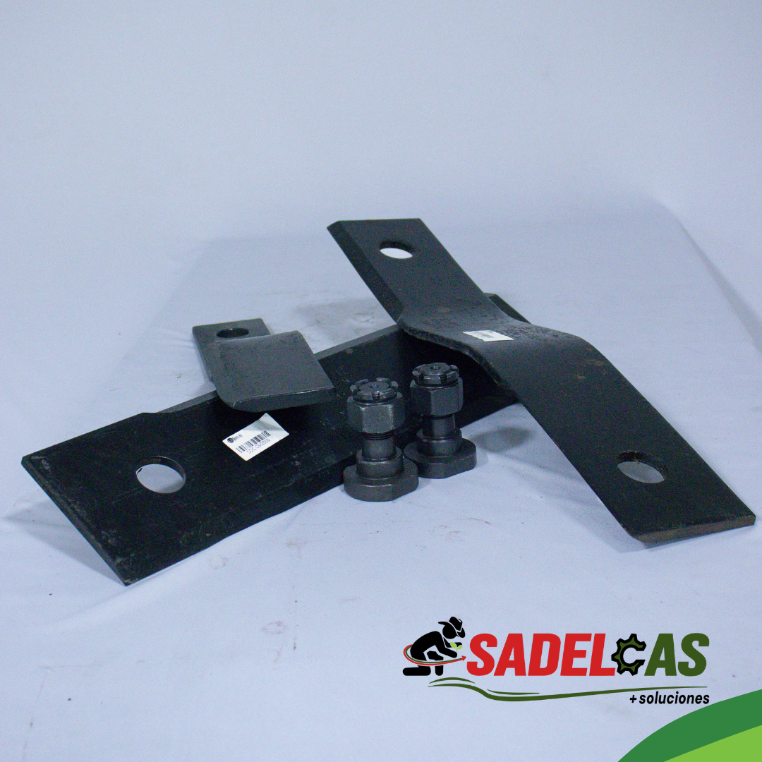 CUCHILLA Y TORNILLO CORTAMALEZA (2)